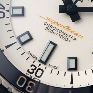 Breitling Superocean Heritage AAA Replica Horloge Kopen met Betaling bij Levering 1128174029 - side view | Breitling